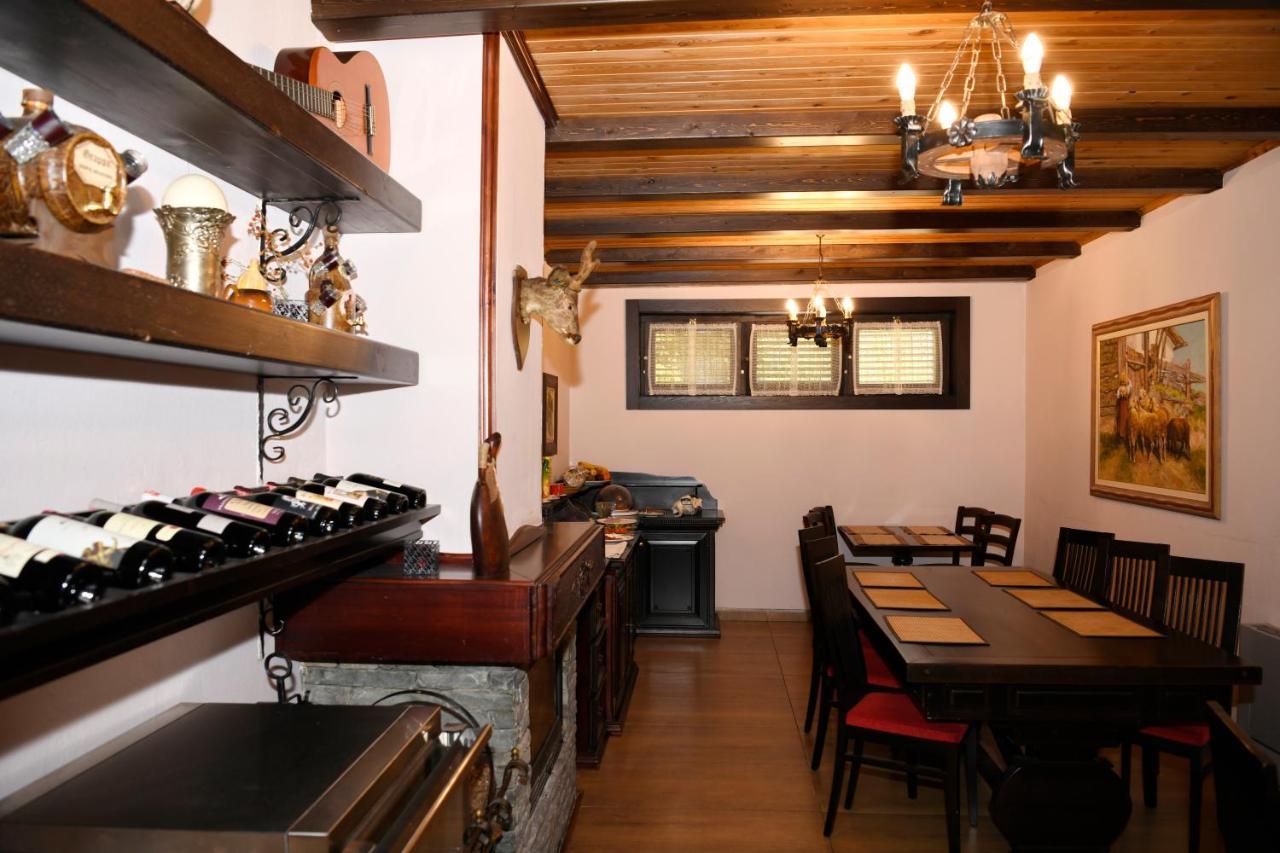 Hotel Restaurant Dreri Тирана Екстер'єр фото
