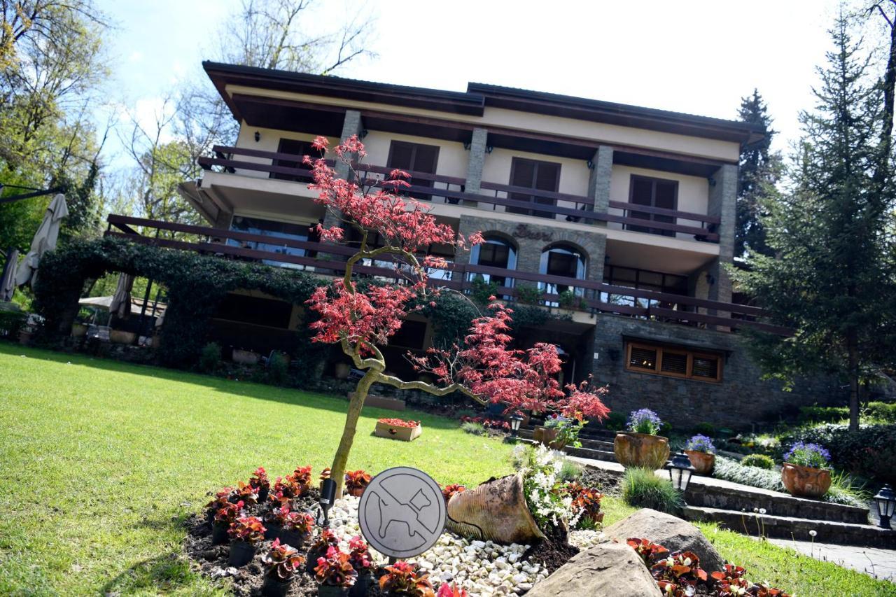 Hotel Restaurant Dreri Тирана Екстер'єр фото