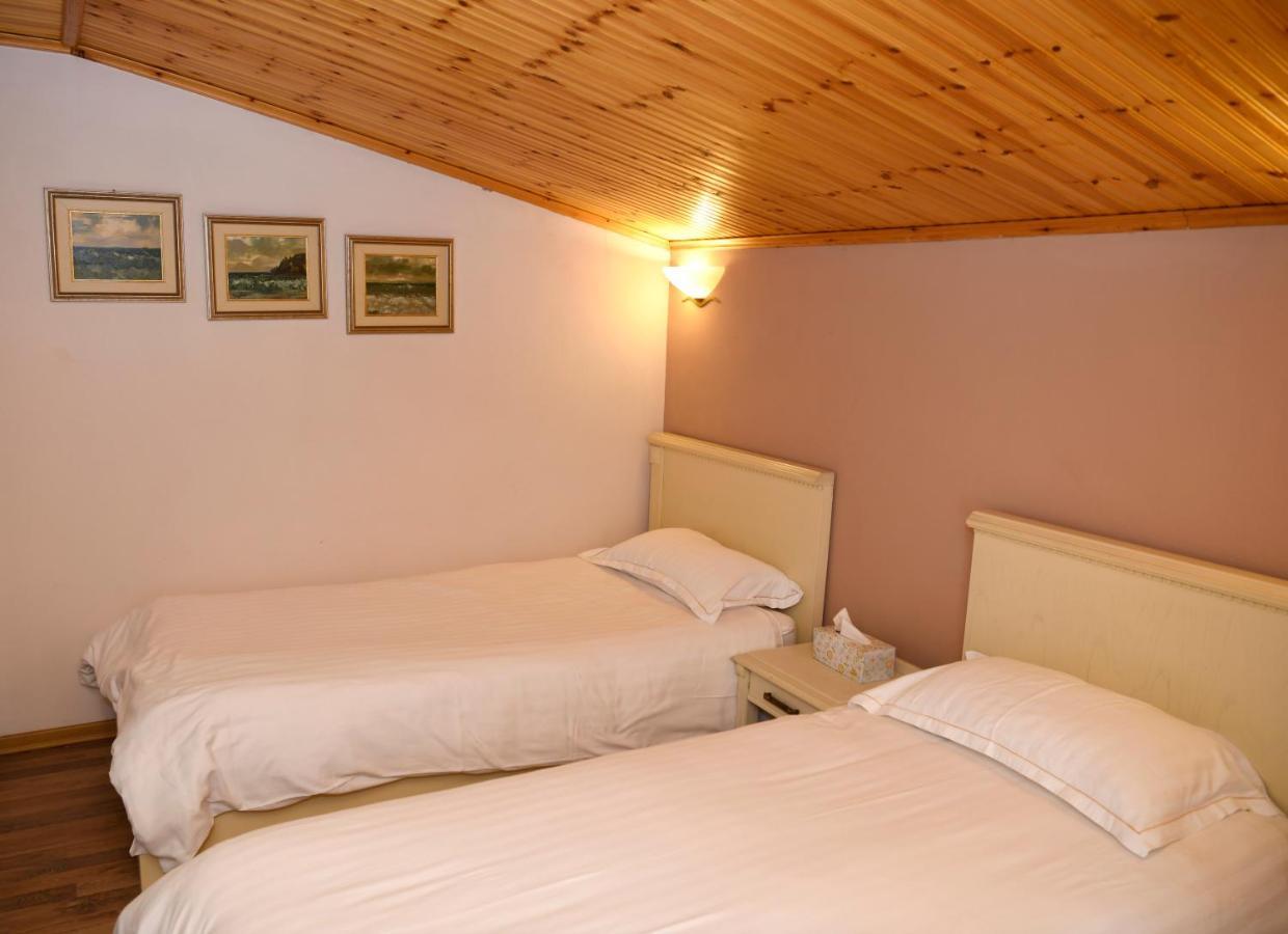 Hotel Restaurant Dreri Тирана Екстер'єр фото